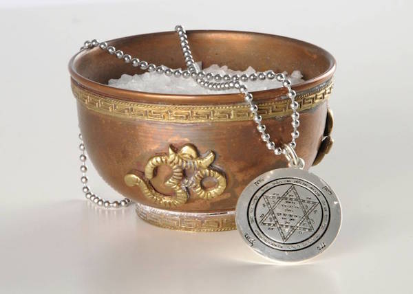 Ochranné amulety